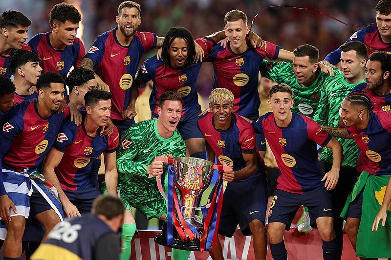 她的团队为 她的团队为