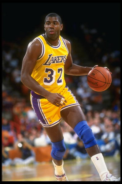 体育英格兰足总杯：曼城笑傲“曼市德比” 队史第七次捧杯