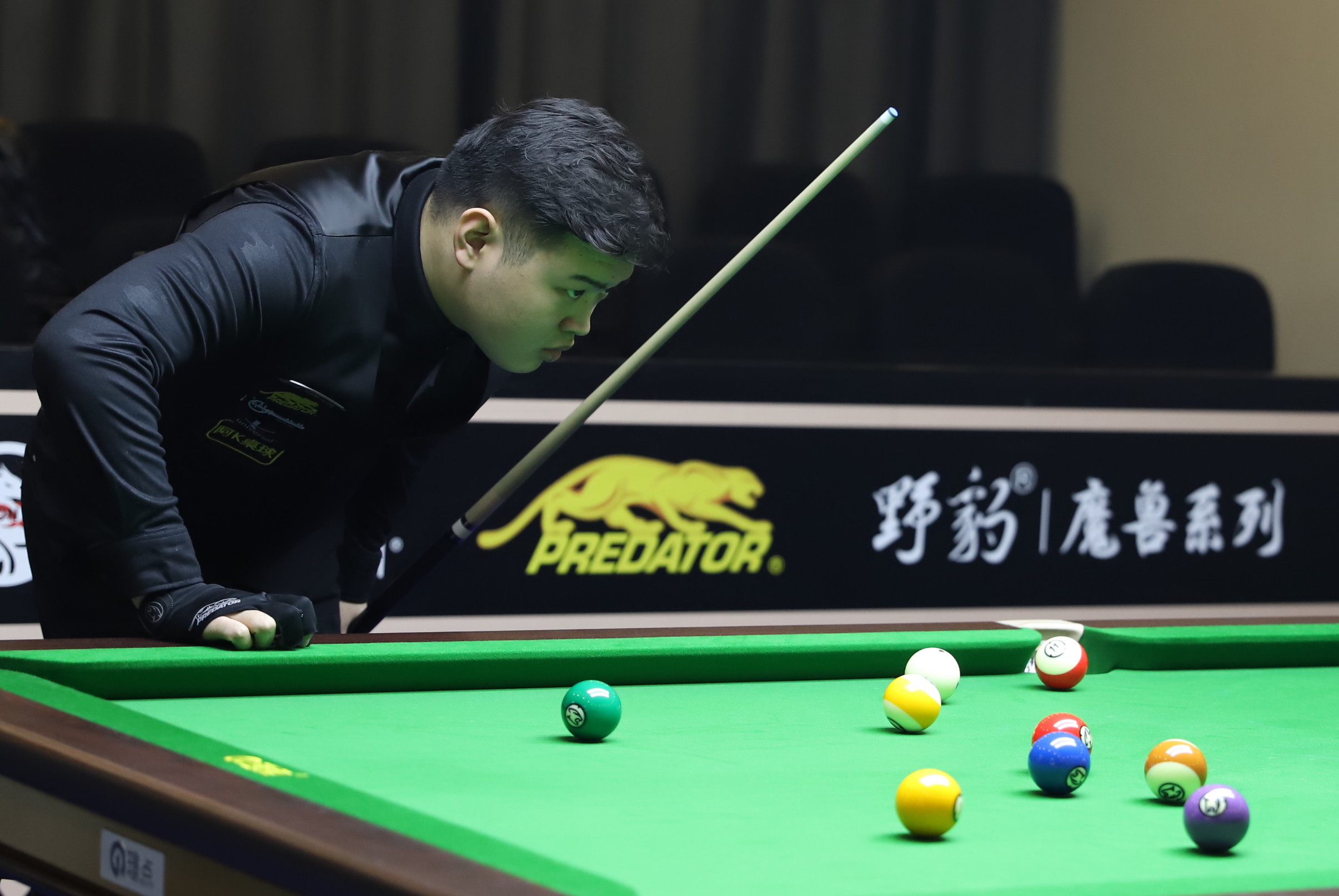 铁防线给人 铁防线给人