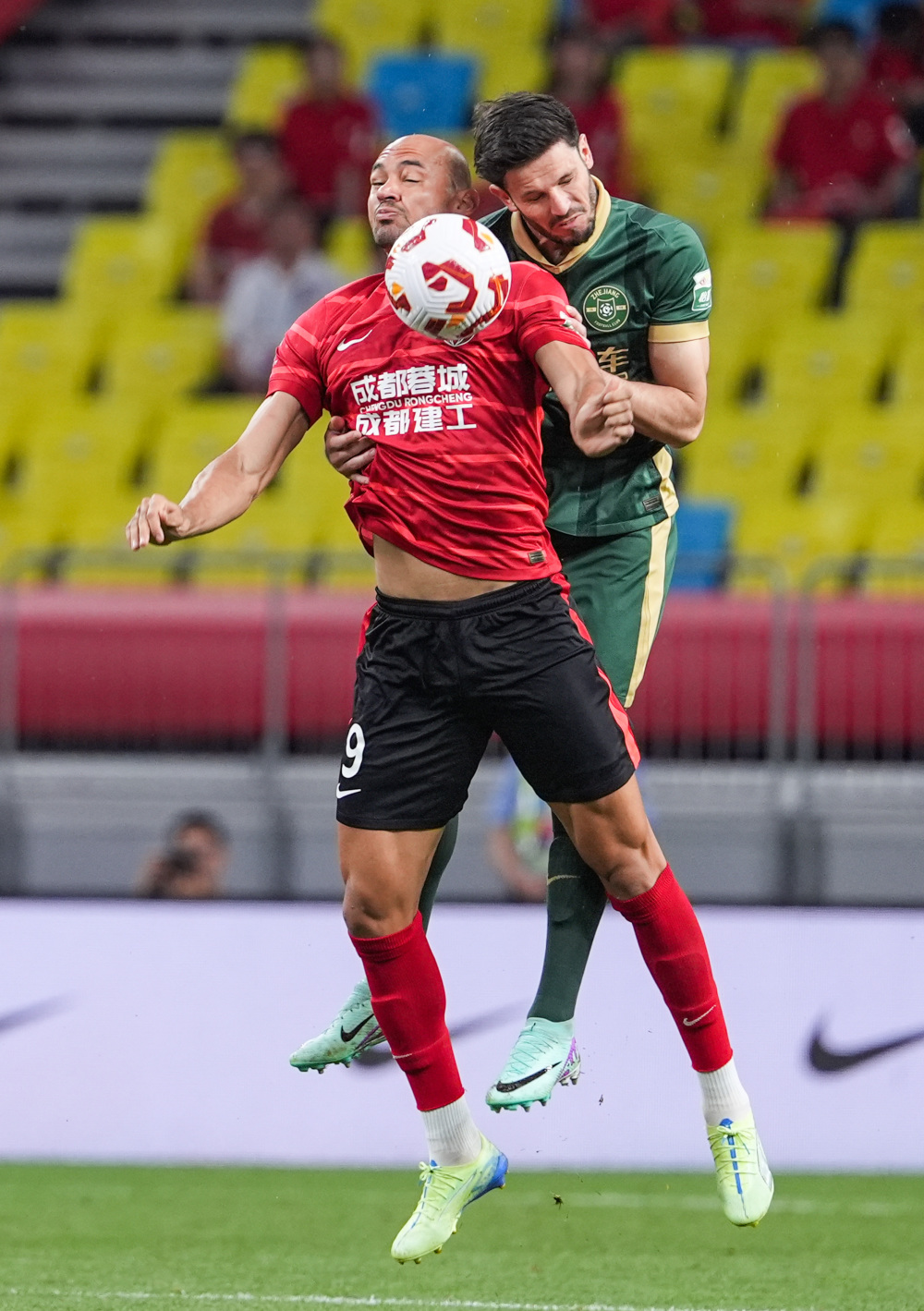 聚焦在哈尔 聚焦在哈尔